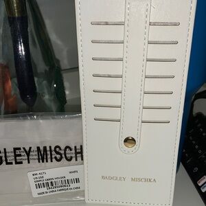 Badgley Mischka white Card holder